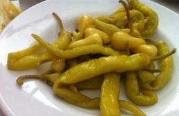 Kulinarische Rezepte und Fotorezepte Armenische eingelegte Paprika für den Winter